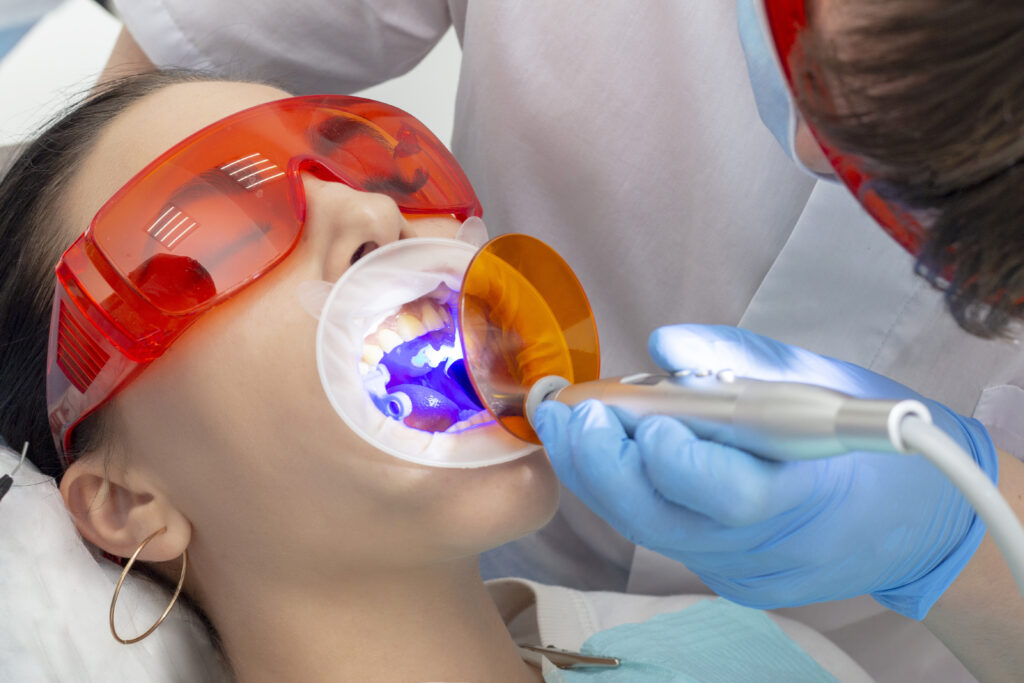 Dentist in Thane